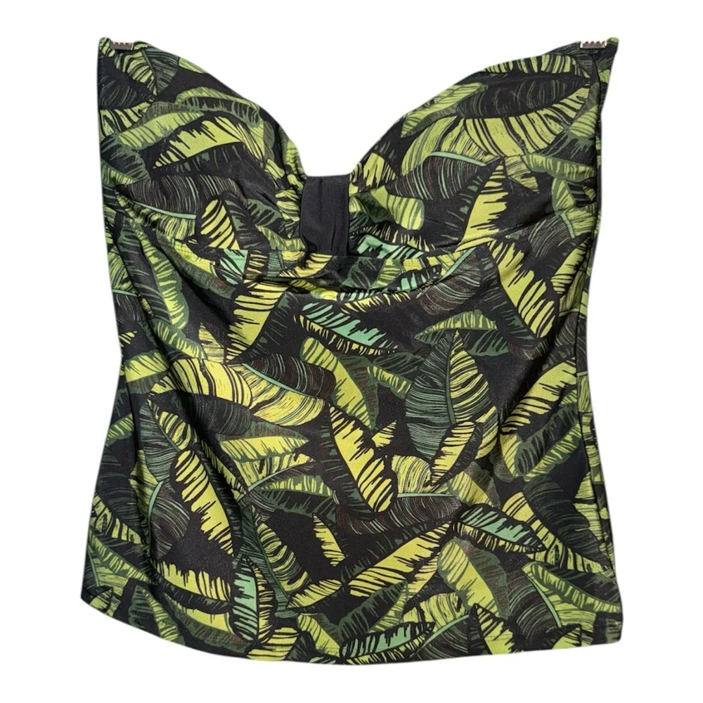 Jaclyn Smith stylish strapless